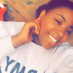 Meet your Posher, Layla